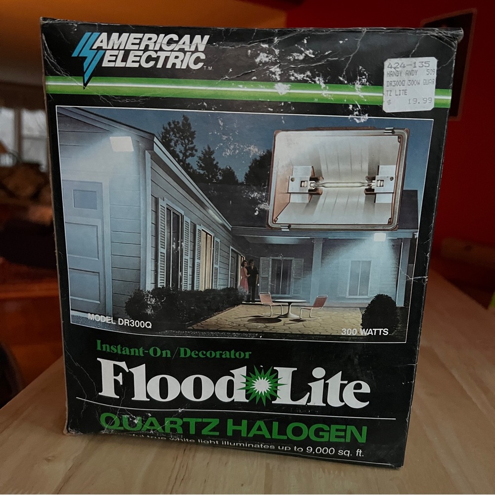 American Electric Quartz Halogen Flood Light NOS USA Made 300 Watts DR300Q NIB